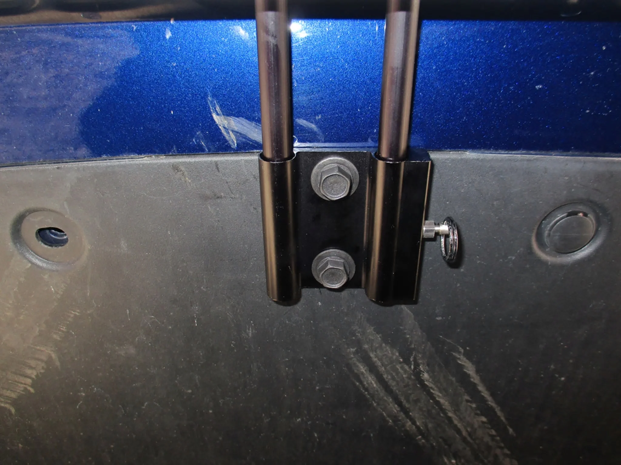 Tesla Model 3 Sto N Sho Quick-Release Front License Plate Bracket, 2017-2023 - Image 3